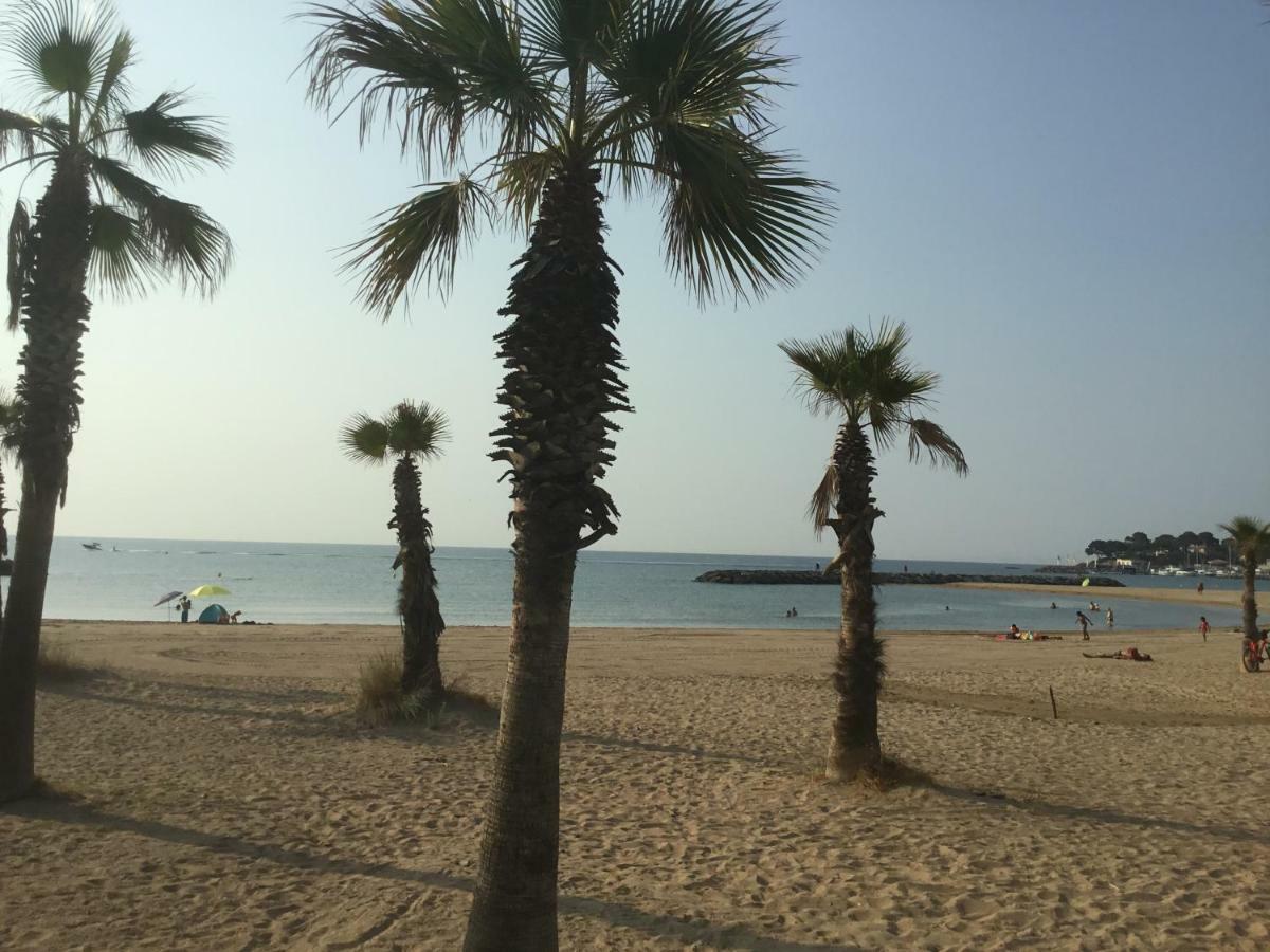 Pins Parasol Frejus Exterior photo
